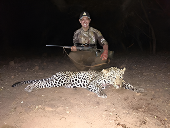 Leopard Hunting